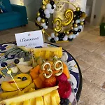 Aroma Luxury بيت ضيافة