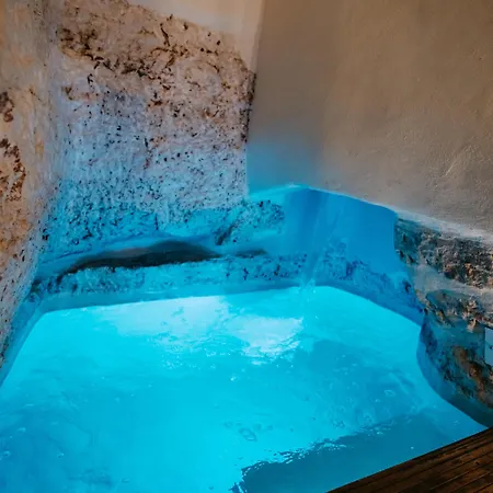 בית הארחה Aroma Luxury אוסטוני